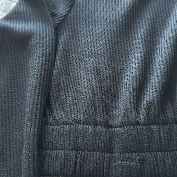 Forever 21 long sleeve crop top - Picture 2 of 3